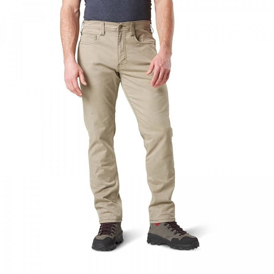 Defender-Slim Flex Pants - Stone