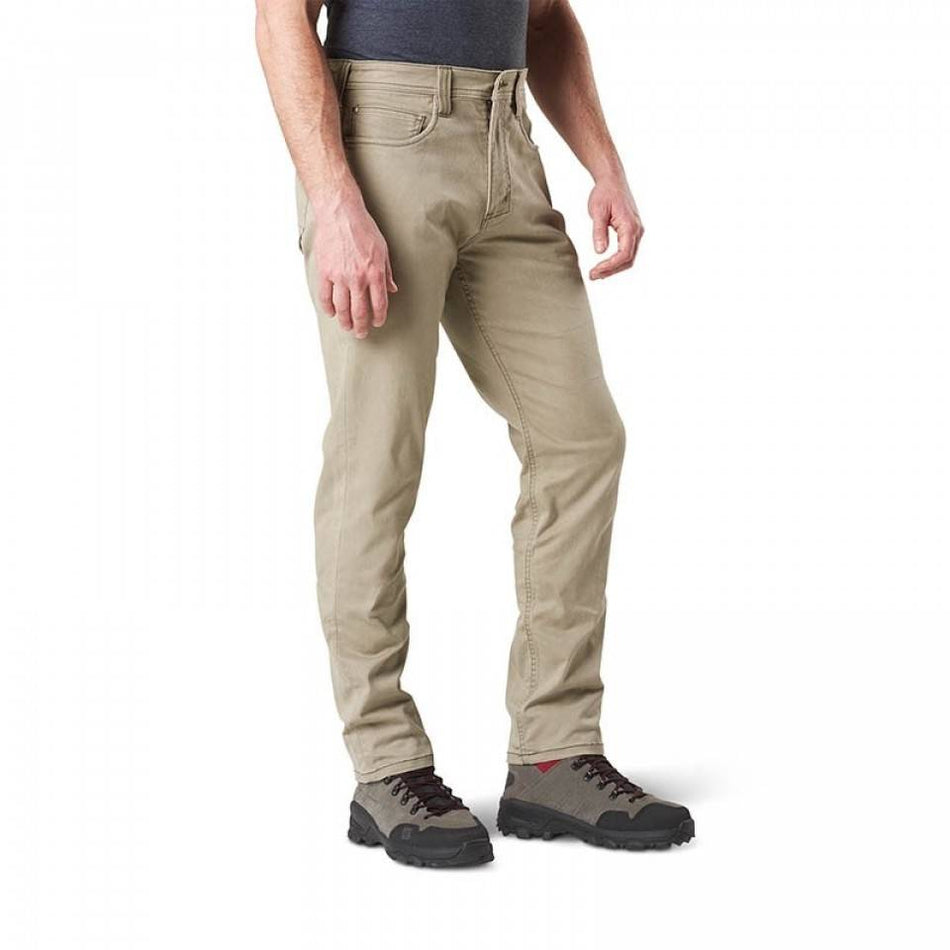 Defender-Slim Flex Pants - Stone