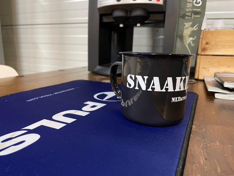 Snaake Enamel Mug 0,33l